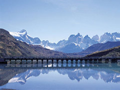 Patagonia Adventure Trip: Outdoor travel hiking Patagonia - Hiking at Torres del Paine, Patagonia, Chile